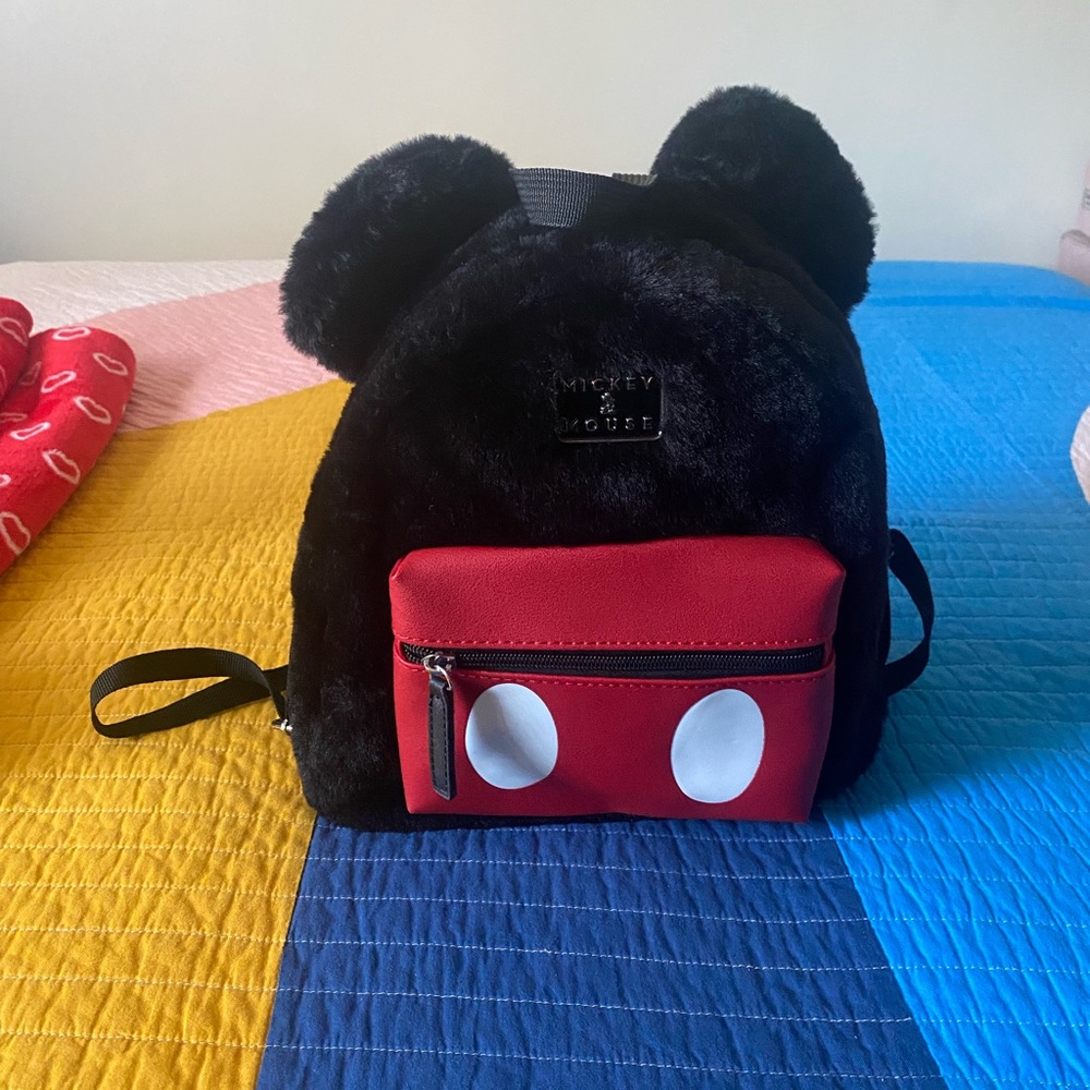 Mickey Mouse Bioworld Furry Backpack